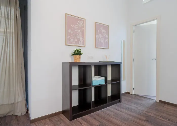 Apartment Panther Aladro Ii