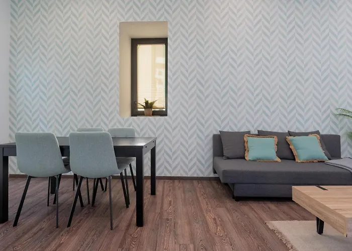 Apartment Panther Aladro Ii *